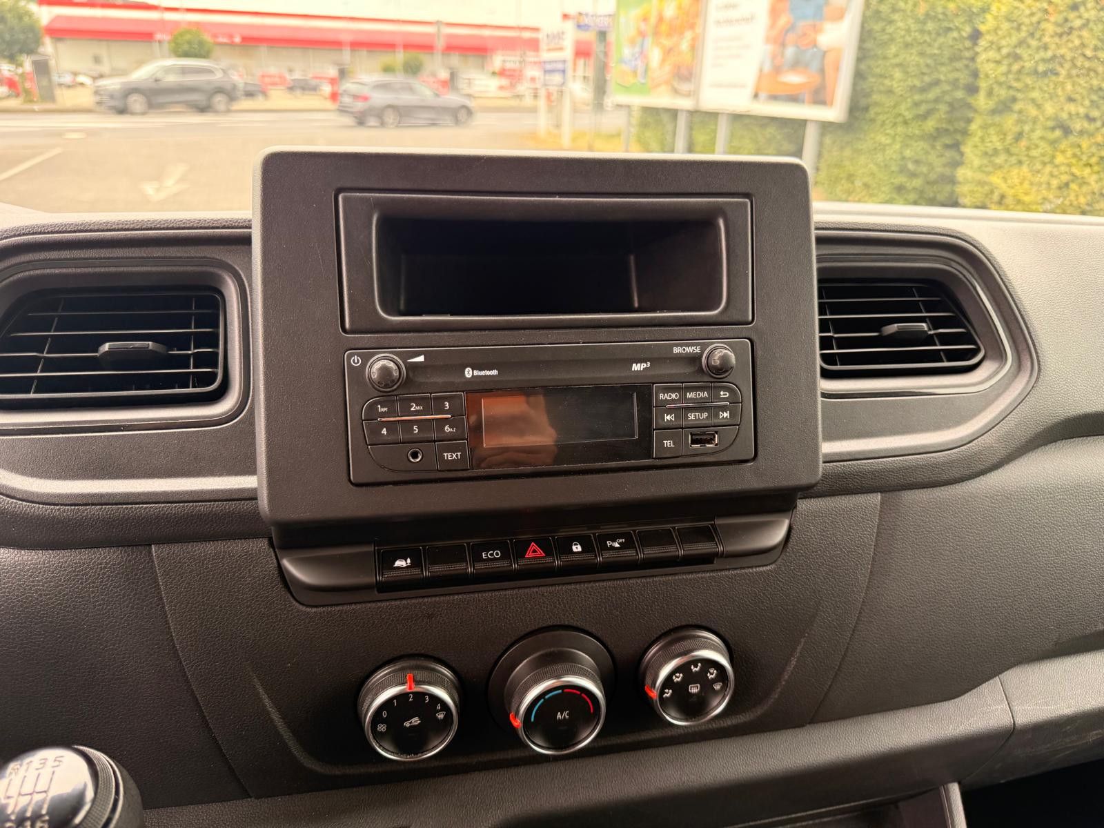 Fahrzeugabbildung Renault Master III Kasten L1H2 HKa 3,5t