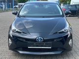 Toyota Prius - Toyota Prius mit Hybrid-Antrieb