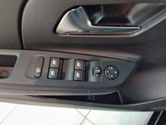 Fahrzeugabbildung Opel Corsa F 1.2 ToT-Winkel, Rückfahrkamera, SHZ, LED