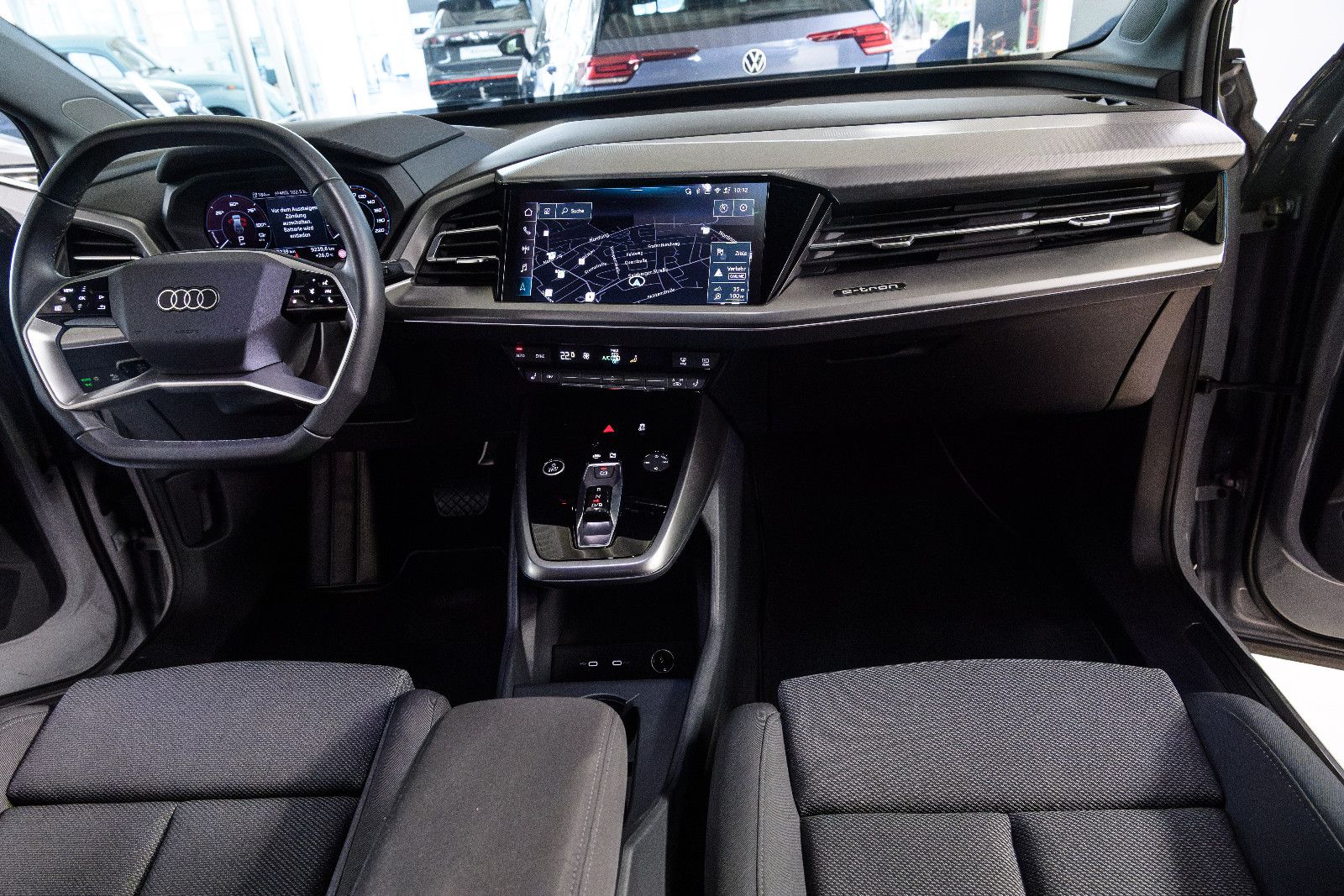 Fahrzeugabbildung Audi Q4 e-tron 45 quattro S-Line MATRIX/RFK/NAVI/