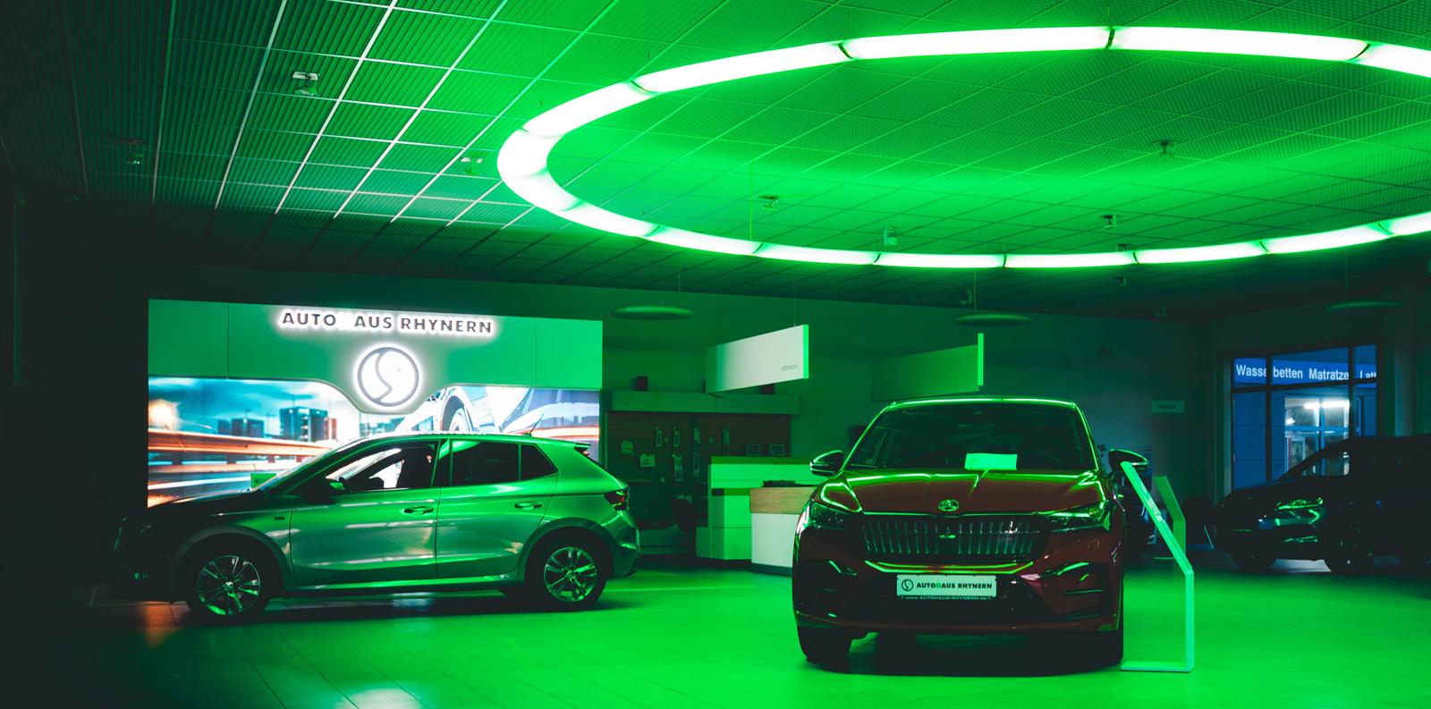 showroom-image-top