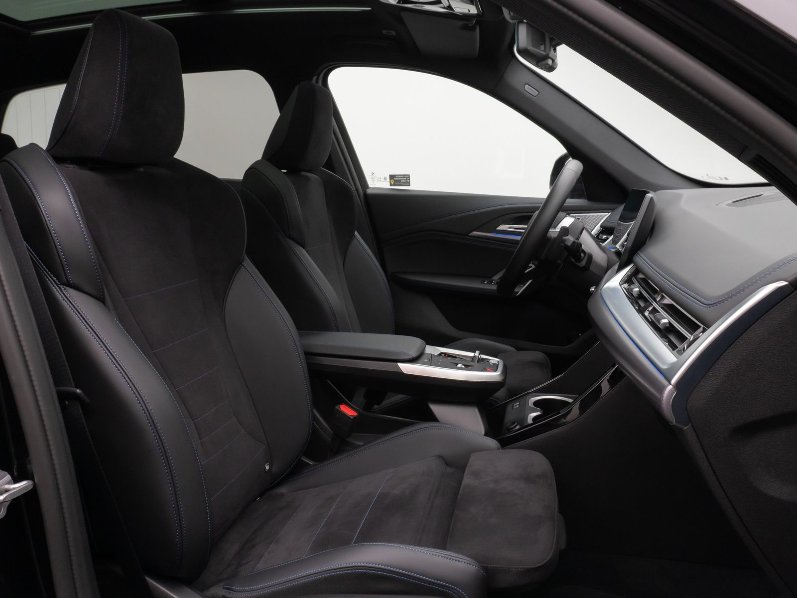 Fahrzeugabbildung BMW X1 xD25e M Sport Panorama Kamera H/K DAB Komfort
