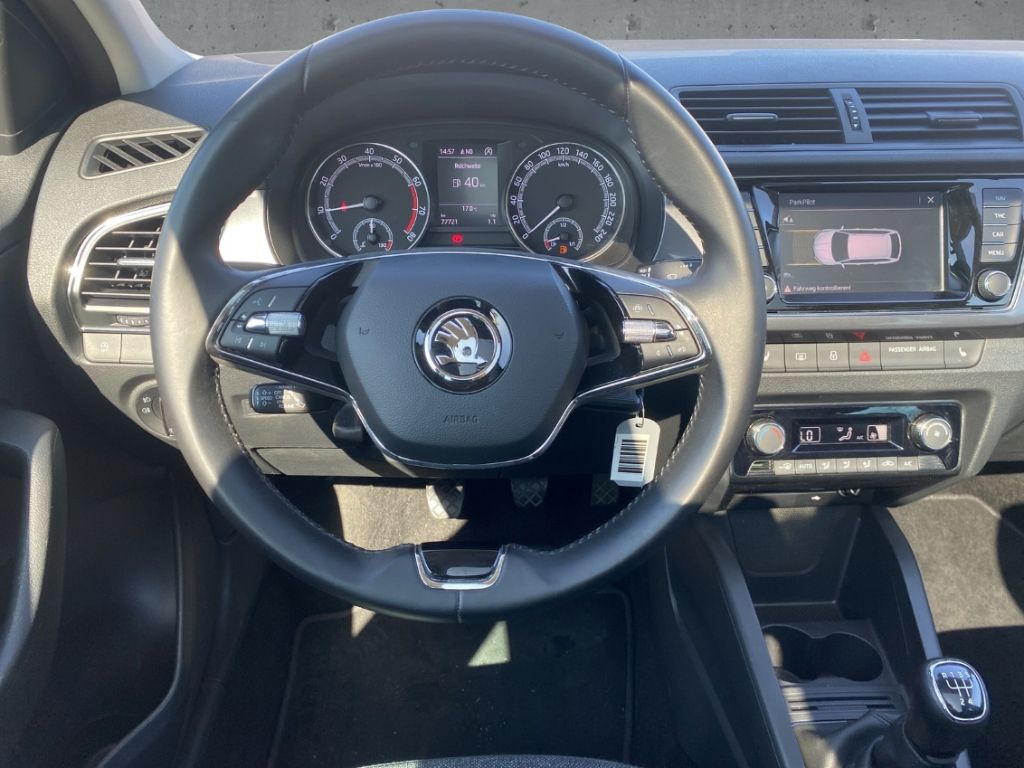 Fahrzeugabbildung SKODA Fabia Combi Best of 1.0 TSI NAVI SHZ Panodach