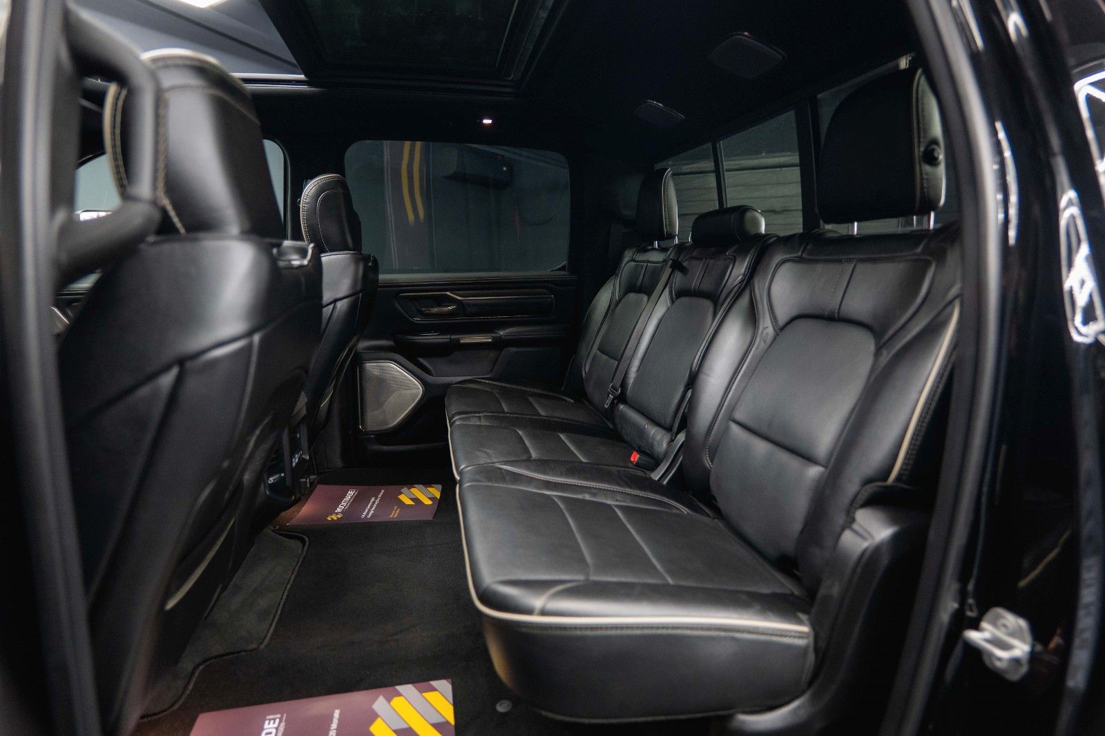 Fahrzeugabbildung Dodge RAM 5.7 V8 HEMI 4x4 LIMITED Offroad 100% Options