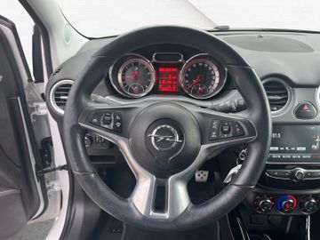 Fotografie des Opel Adam S LM-Felge Sitzh Lenkradh. Winterräder PDC