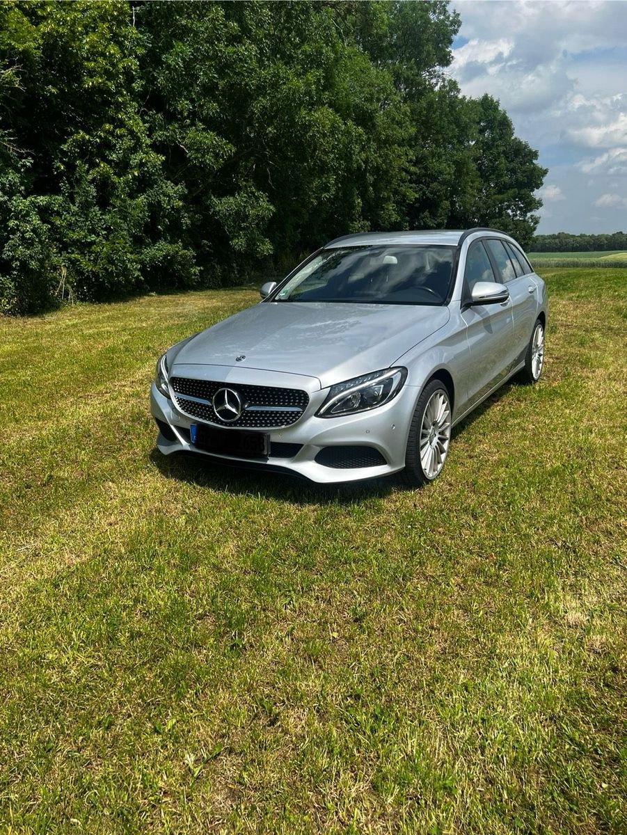 MERCEDES-BENZ Mercedes-Benz C200