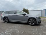 Volkswagen VW Passat 08/2023 R Line 2.0 TDI 200PS - Volkswagen Passat: 20 TDI