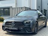 Mercedes-Benz E 220 Coupe 4Matic AMG Line/RFK/Head-UP/Matt - : Schwarz, Matt