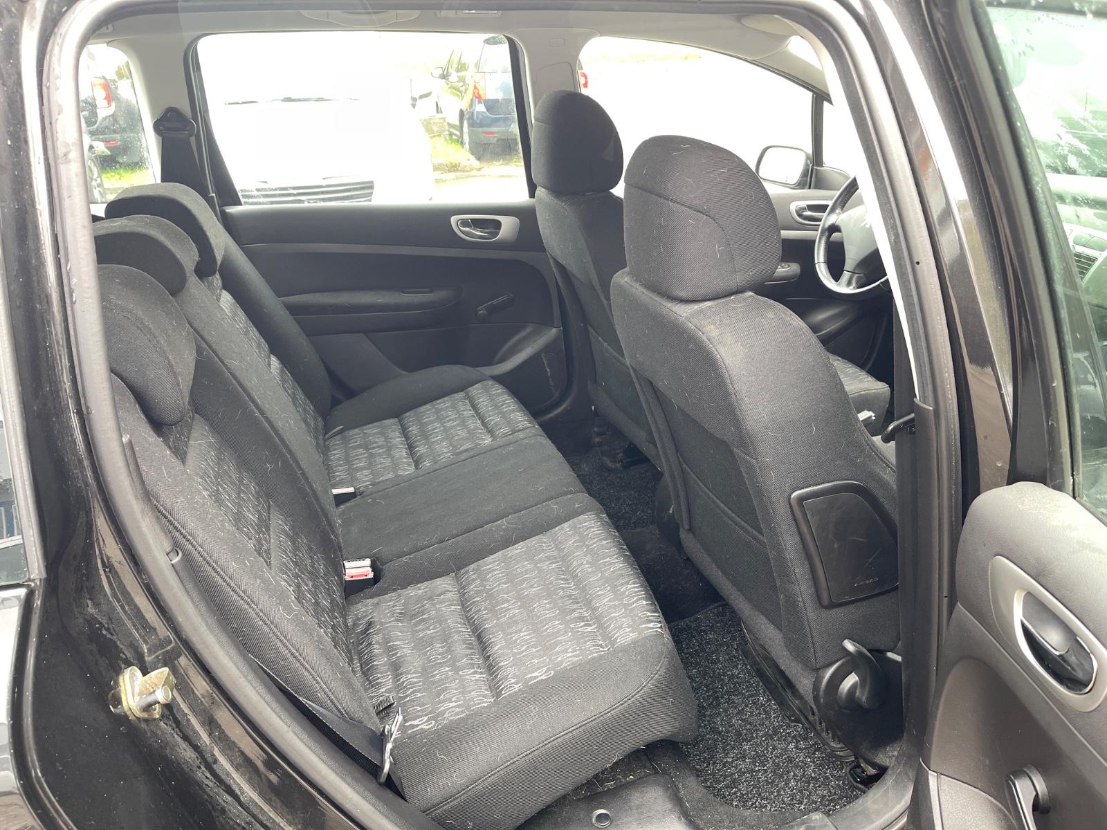 Peugeot 307 2004 — photo 8