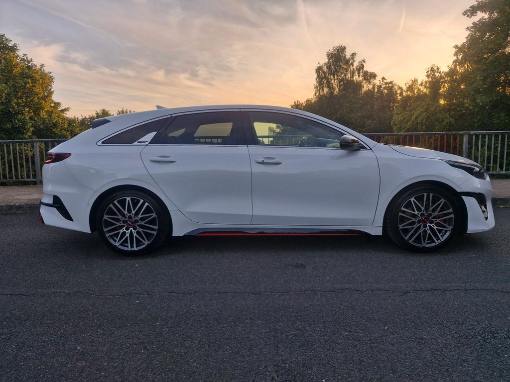 Kia pro cee'd / ProCeed