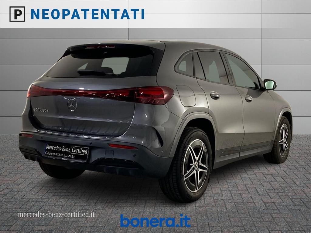 Mercedes-Benz Mercedes EQA 250+ AMG Line Advanced Digital Edit imagem 3