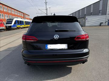 Volkswagen Touareg - 7