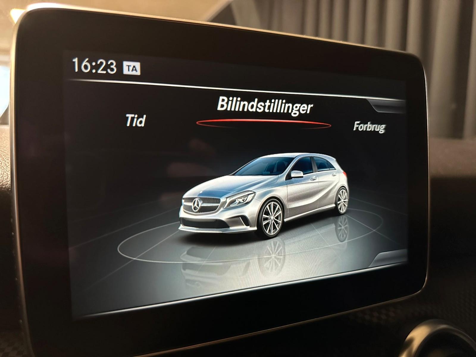 Mercedes-Benz A200 2015 — photo 22