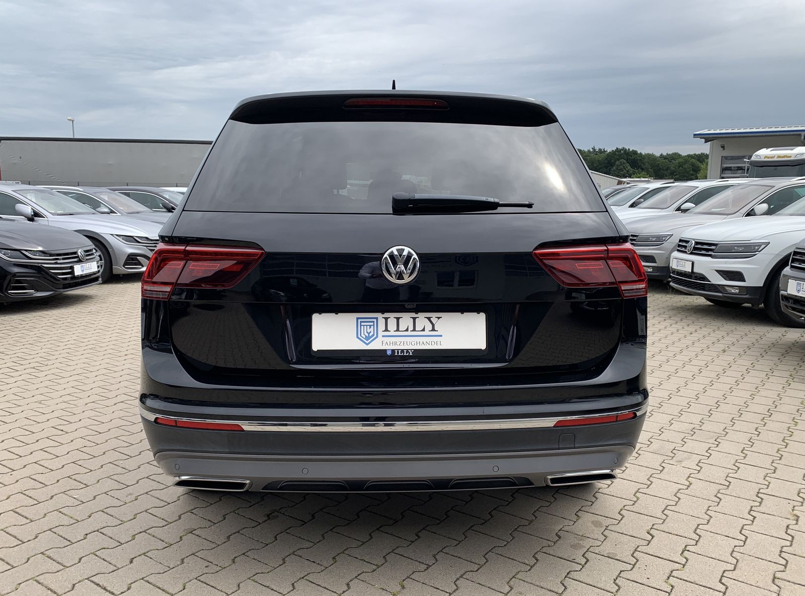 Fahrzeugabbildung Volkswagen Tiguan Allspace 2.0 TDI*Highline*4Motion*AHK*Cam