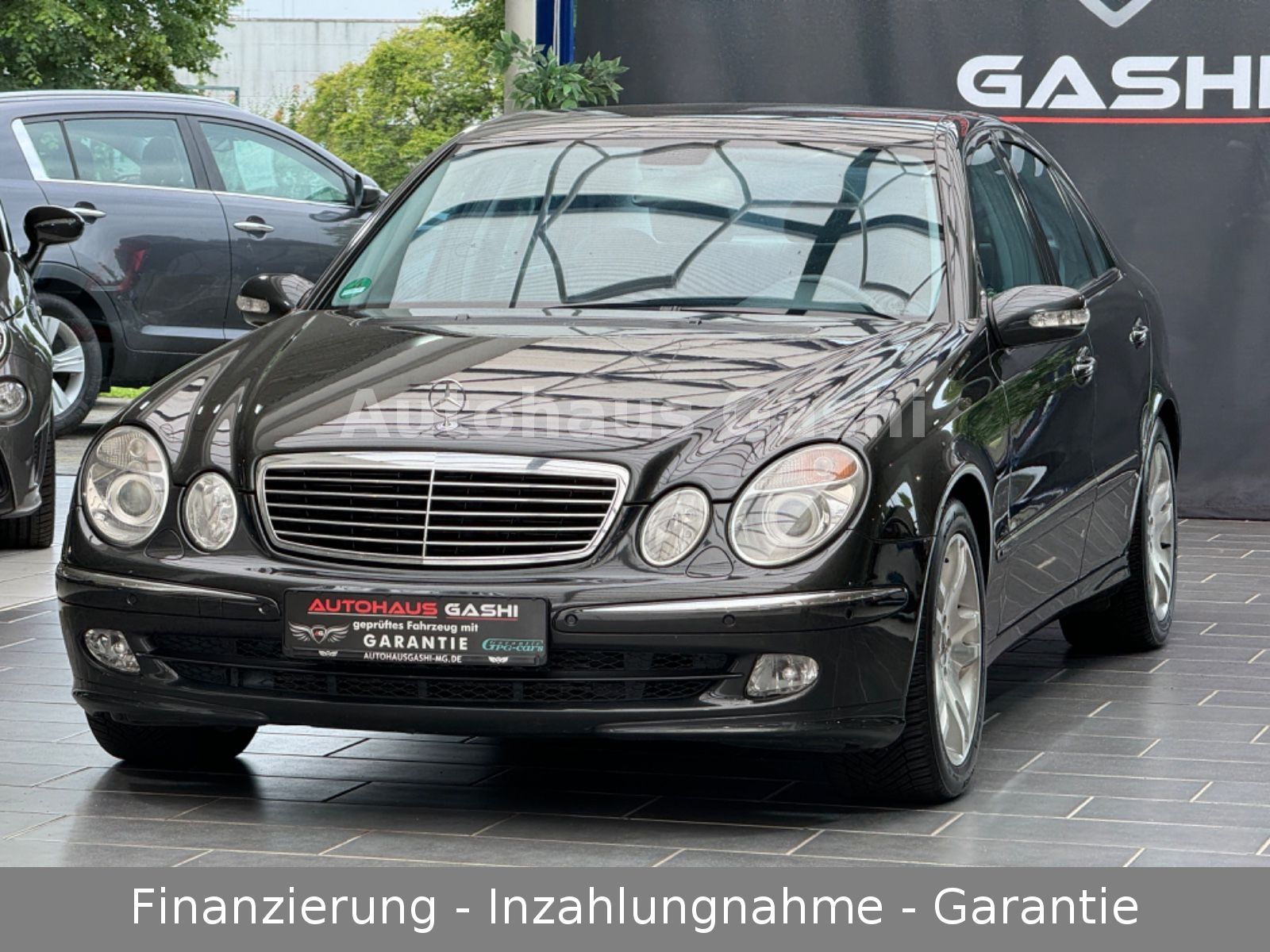 Fahrzeugabbildung Mercedes-Benz E-270 CDI*Avantgarde*Automatik*Navi*AHK*PDC