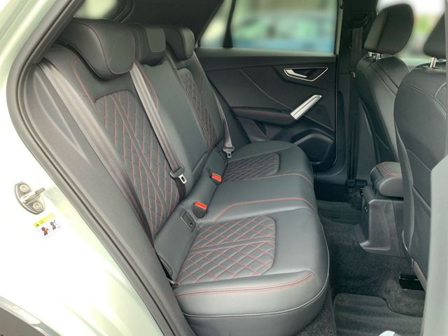 SQ2 TFSI QUATTRO MATRIX-LED+KAMERA+PAN+AHK+OPTIK