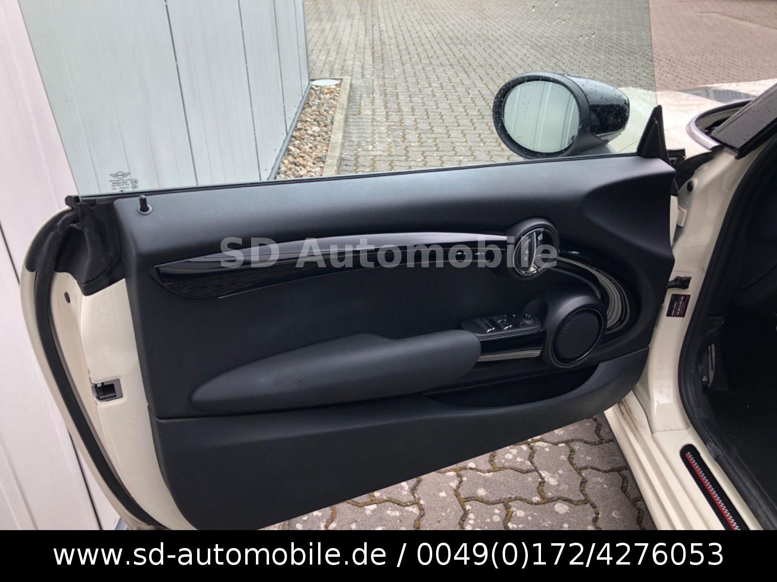 MINI Cabrio Cooper S John Cooper Works Trim