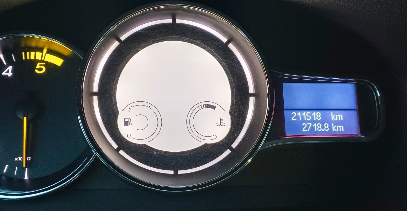 Renault Megane 2015 — фото 12