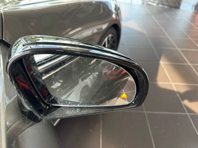 Fahrzeugabbildung Mercedes-Benz SLC 300 AMG Line AIRSCARF MEMORY LED