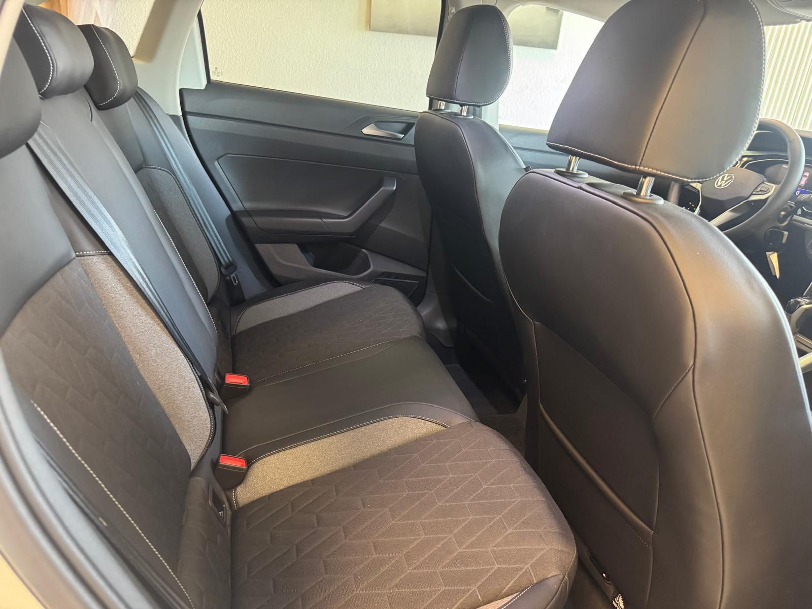 Fahrzeugabbildung Volkswagen Taigo Goal /1.HAND/WENIG KM/GARANTIE/CARPLAY