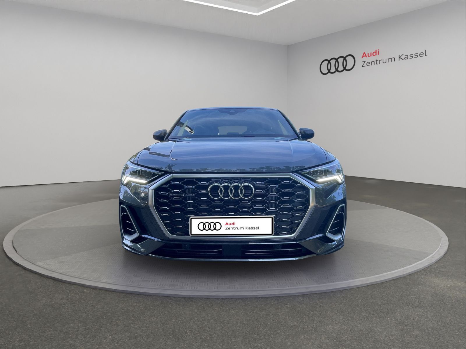 Audi Q3 SB 45 TFSI qu. S line Matrix SONOS AHK 360° foto 9