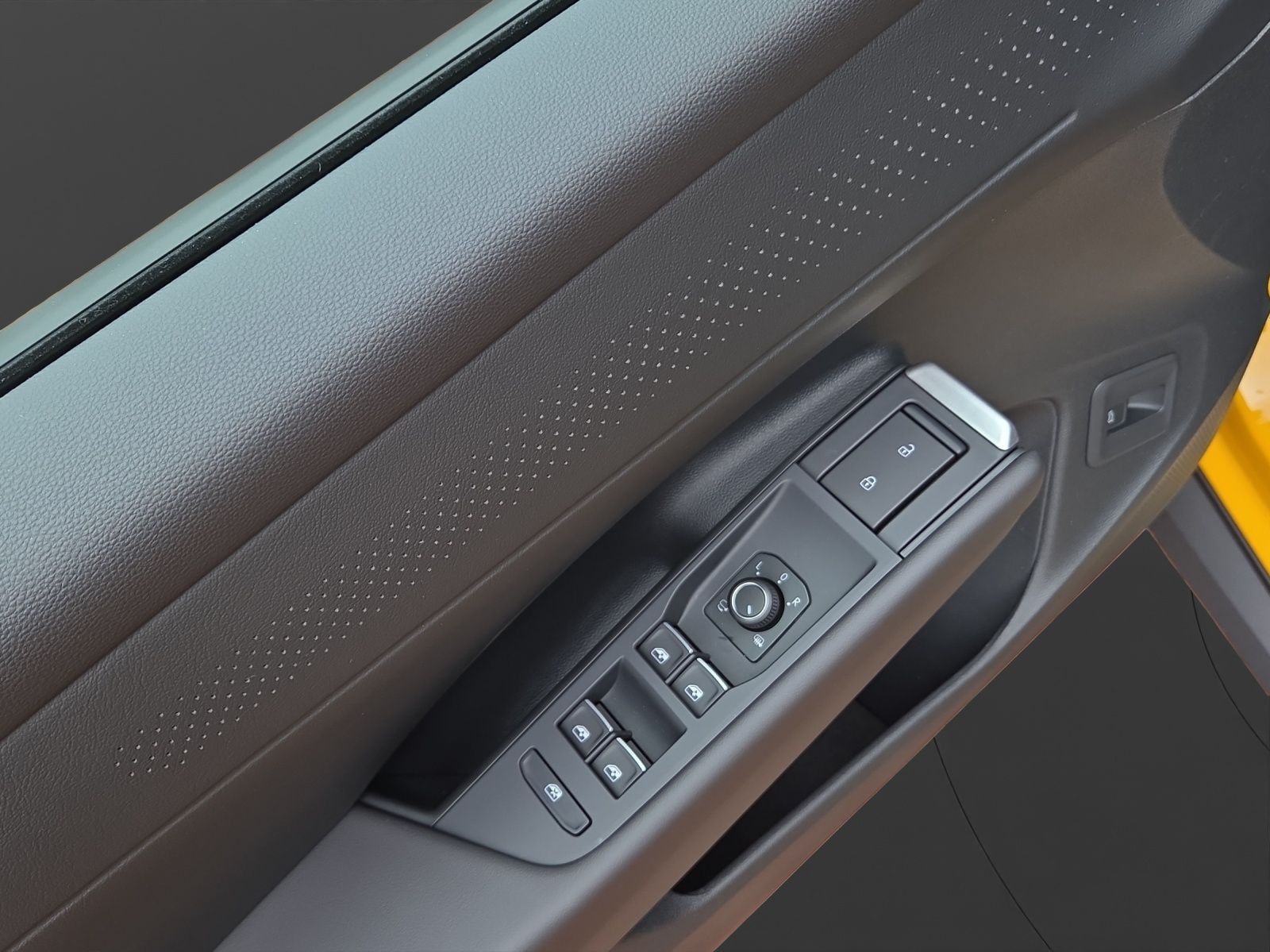 Volkswagen T-Roc - Bild 12