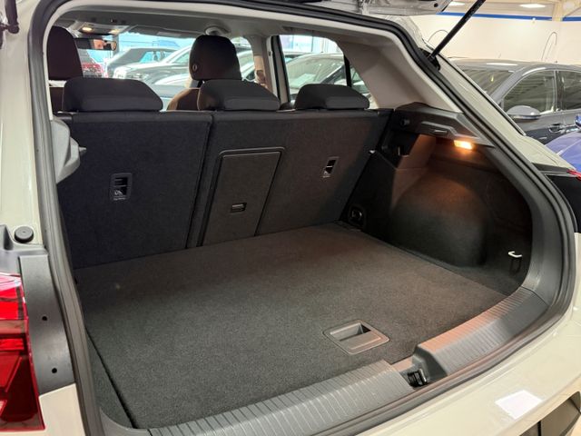 T-Roc Life Navi LED Apple CarPlay Android Auto M