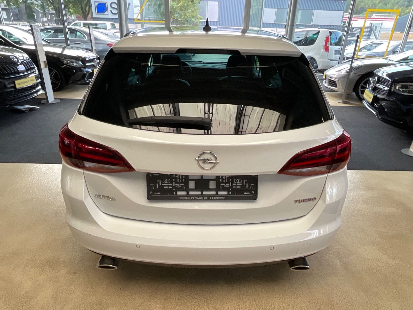 Fahrzeugabbildung Opel Astra K Sports Tourer Ultimate*OPC Line