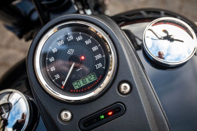 Fahrzeugabbildung Harley-Davidson DYNA STREET BOB 103 FXDB - KESSTECH - 1. HAND