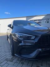 Mercedes-Benz CLA 35 AMG Mercedes-AMG CLA 35 4MATIC DCT Me... - Mercedes-Benz CLA 35 AMG: Coupe