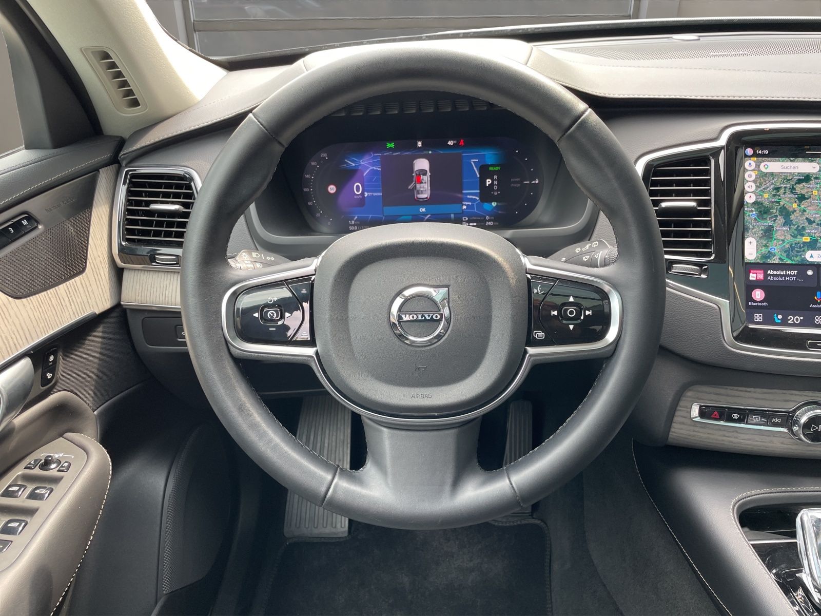 Volvo XC90 T8 AWD Plus Dark LUFT AHK PANO 360° foto 9