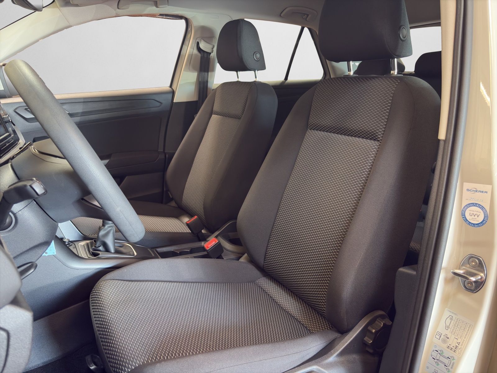 Volkswagen T-Roc - Bild 13
