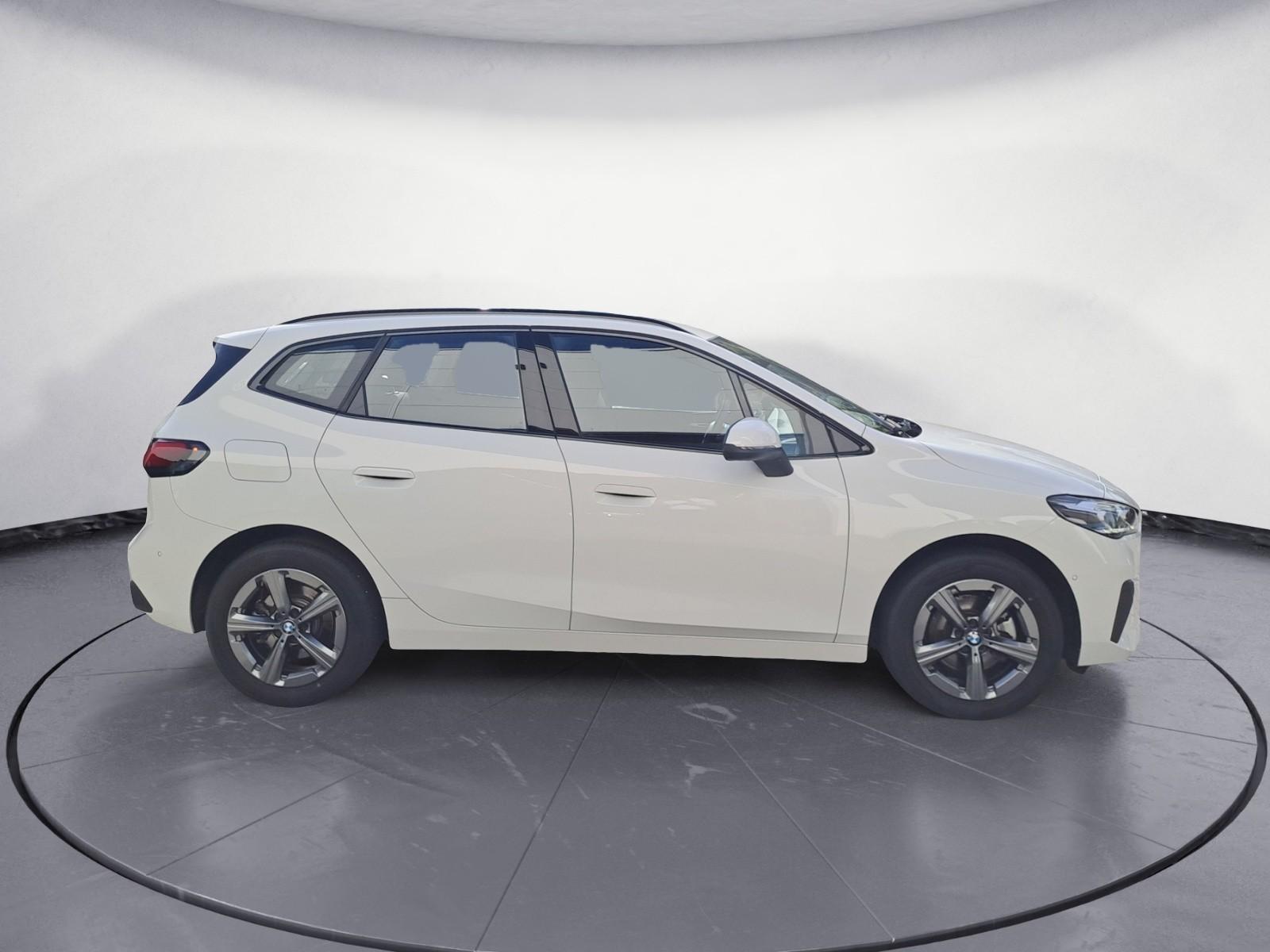BMW 220 Active Tourer 220i Active Tourer Steptronic DCT Premium Paket, миниатюра 6