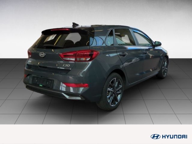 Fahrzeugabbildung Hyundai i30 FL 5-Türer (MY25) 1.0 T-GDI (100 PS) 7-DCT 2