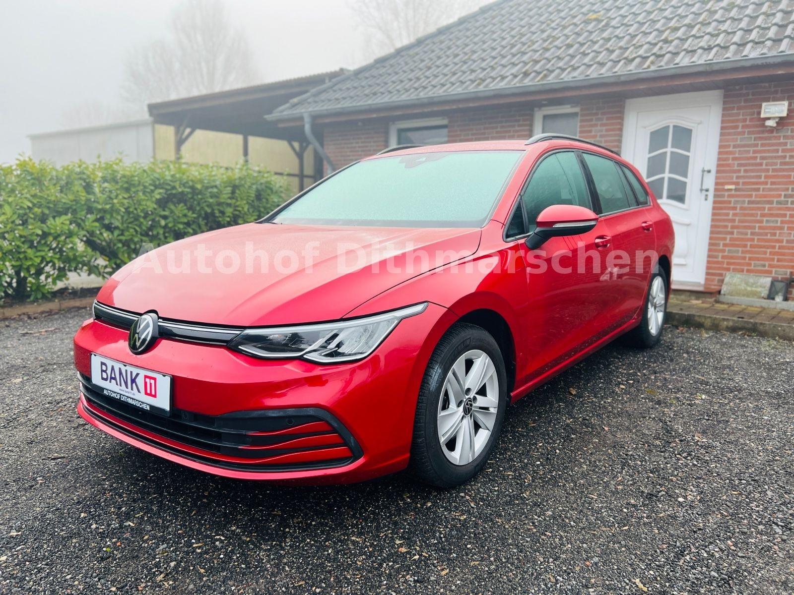 Volkswagen Golf VIII Variant 1.0 eTSI/DSG/ACC/Totwink/Navi