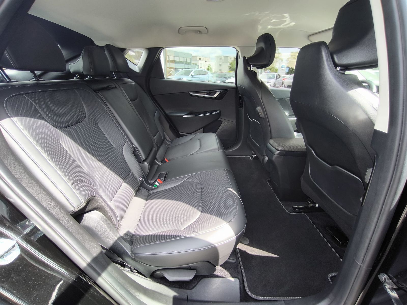 Fahrzeugabbildung Kia EV6 2WD WERKSGAR+NAVI+LED+SHZ+DAB+KAMERA+ACC+19"