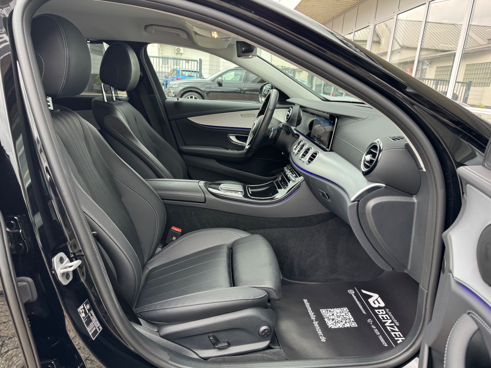 Fahrzeugabbildung Mercedes-Benz E 300 de/Plug-in/Leder/Ambiente/LED/360°Cam/SHZ/
