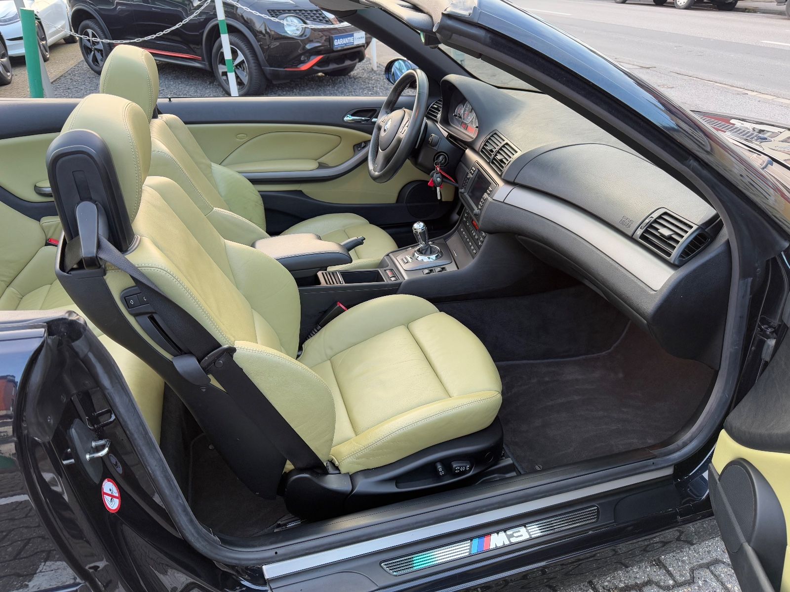 Fahrzeugabbildung BMW M3 Baureihe M3 Cabrio 2-HAND BMW SCHECKHEFT