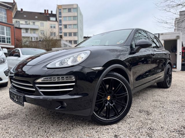 Porsche Cayenne 3.0d Platinum/NAVI/PANO/SHZ/R-CAM*VOLL*