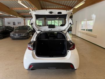 Toyota Yaris - 8