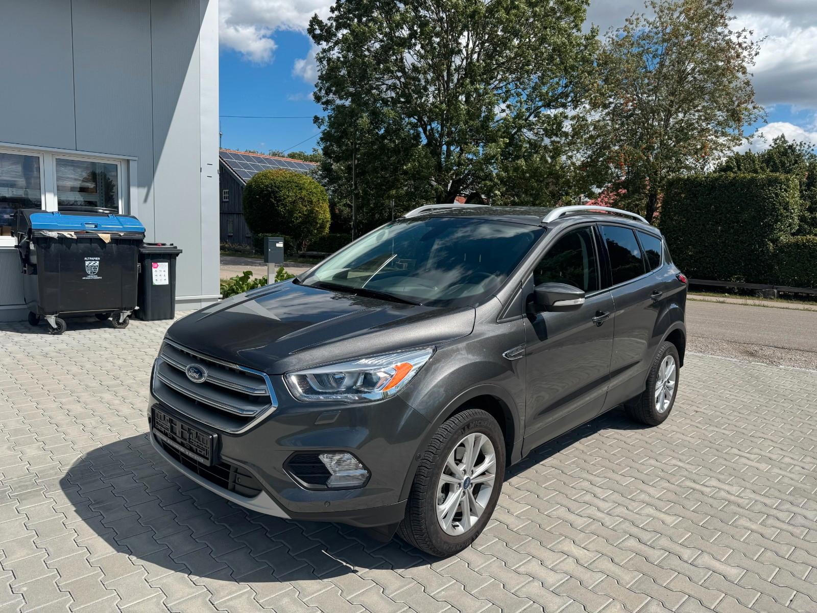 Ford Kuga Titanium 15500 Kilometer 1.Hand