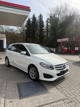 Mercedes-Benz B 180 - - Mercedes-Benz B 180 in Wuppertal