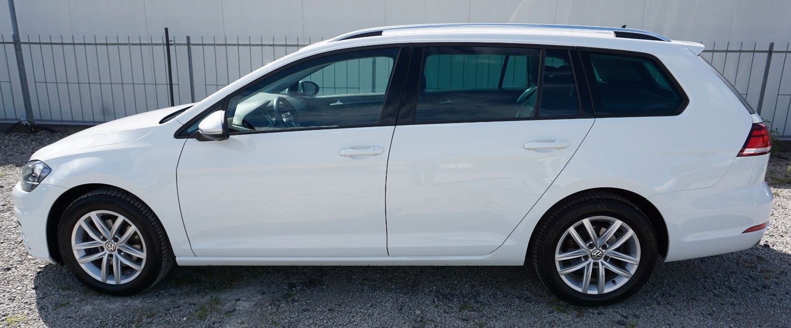 Fahrzeugabbildung Volkswagen Golf VII Variant Comfortline ACC,Navi,SH,PDC