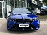 BMW M5 HUD ACC Carbon Icon Glow.Park Prof.B/W 20/21" - mit Hybrid-Antrieb: Blau