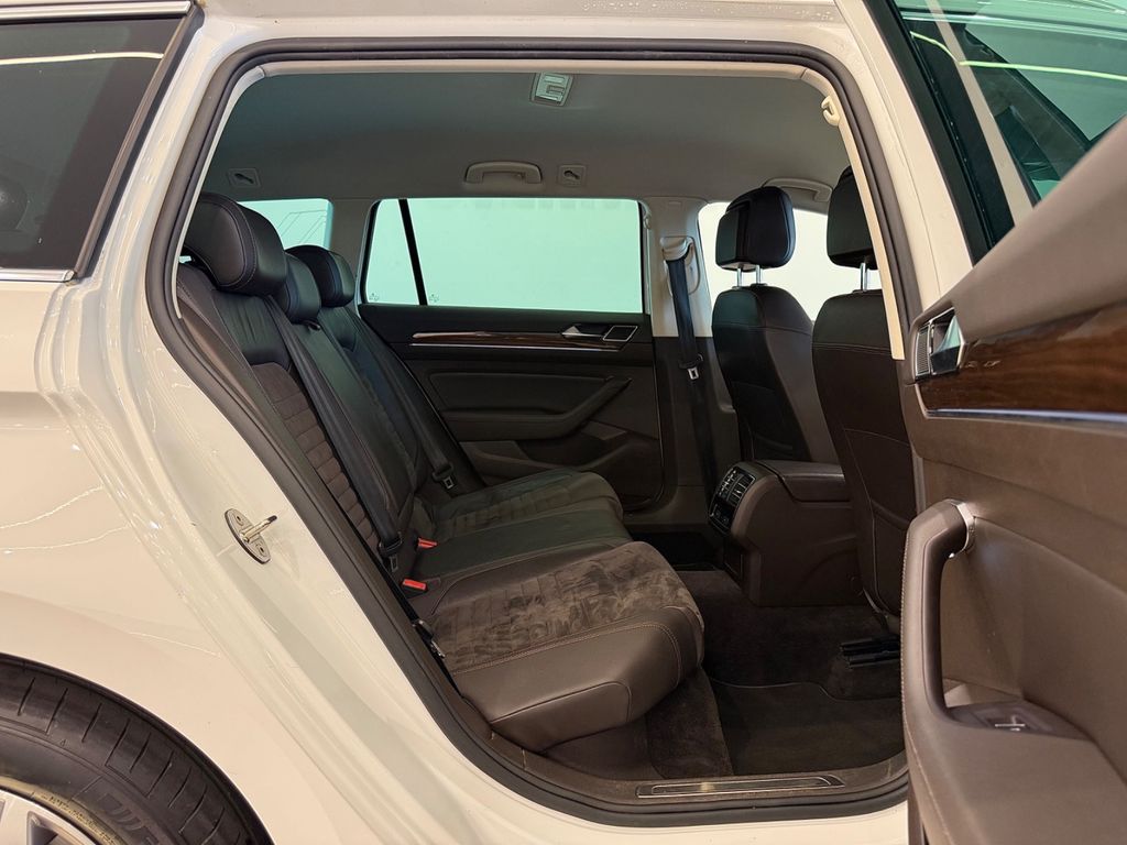 VW Passat Variant - Bild 17
