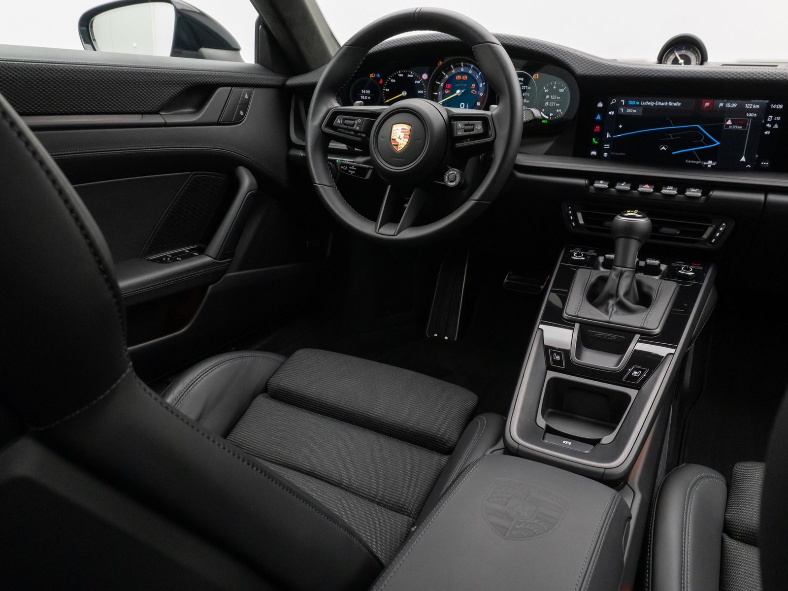 Fahrzeugabbildung Porsche 992 GT3 Touring Sport Chrono Keramik Lift PASM