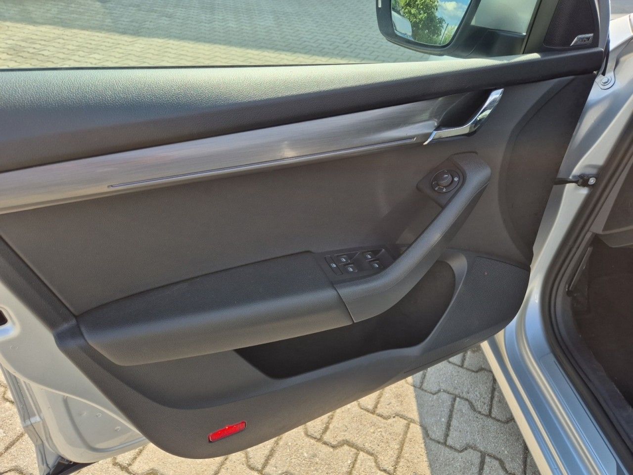 Fahrzeugabbildung SKODA Octavia Combi TDI DSG Soleil AHK Panoramadach