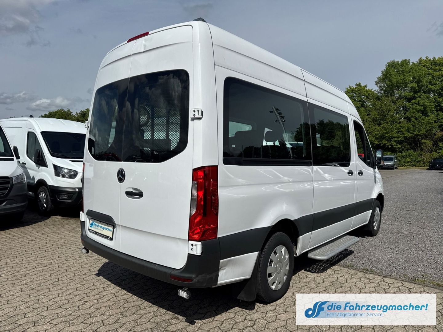 Fahrzeugabbildung Mercedes-Benz Sprinter III Tourer 311 CDI L2 VI Totwinkelassis