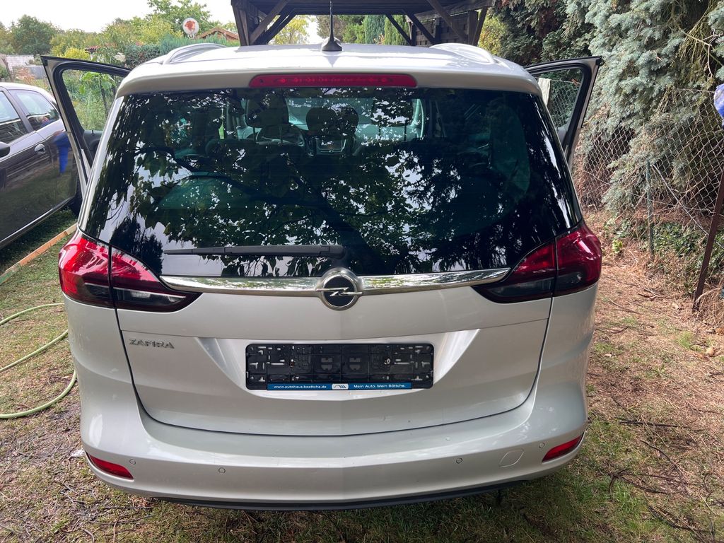 Image of Opel Zafira Tourer