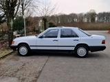Mercedes-Benz Top Mercedes 260E W 124..Data Gutachten2+ ... - Mercedes-Benz W124 aus dem Jahr 1988